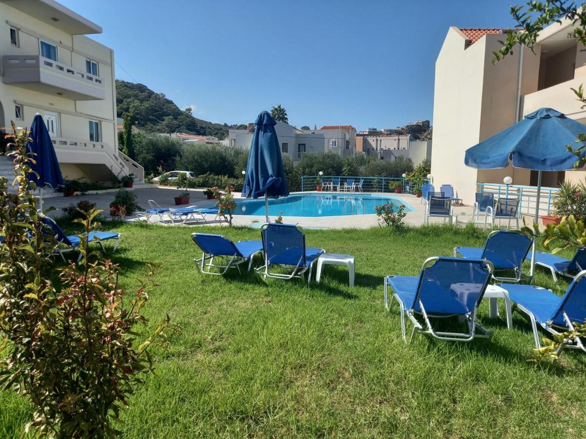 Michalis Litinas Apartments Agia Marina  Екстер'єр фото